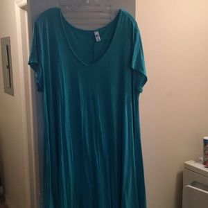 Plus size short sleeve teal blue dress.
